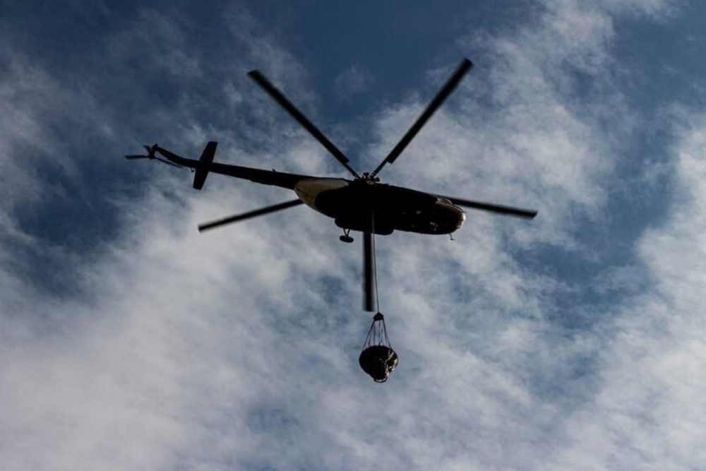 اعزام سه فروند بالگرد وزارت دفاع برای اطفای حریق جنگل‌های شمال