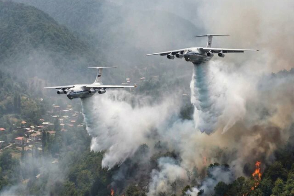 اعزام 2 پهپاد مجهز به دوربین حرارتی به جنگل‌های الیت چالوس/8  هکتار درگیر حریق است