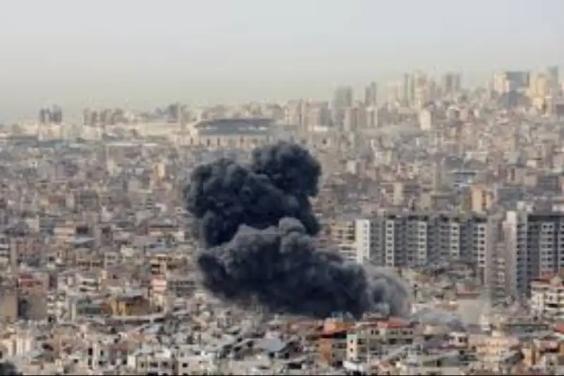 نخستین حمله رژیم صهیونیستی به ضاحیه بیروت پس از آتش‌بس/ ترور رئیس ستاد حزب‌الله