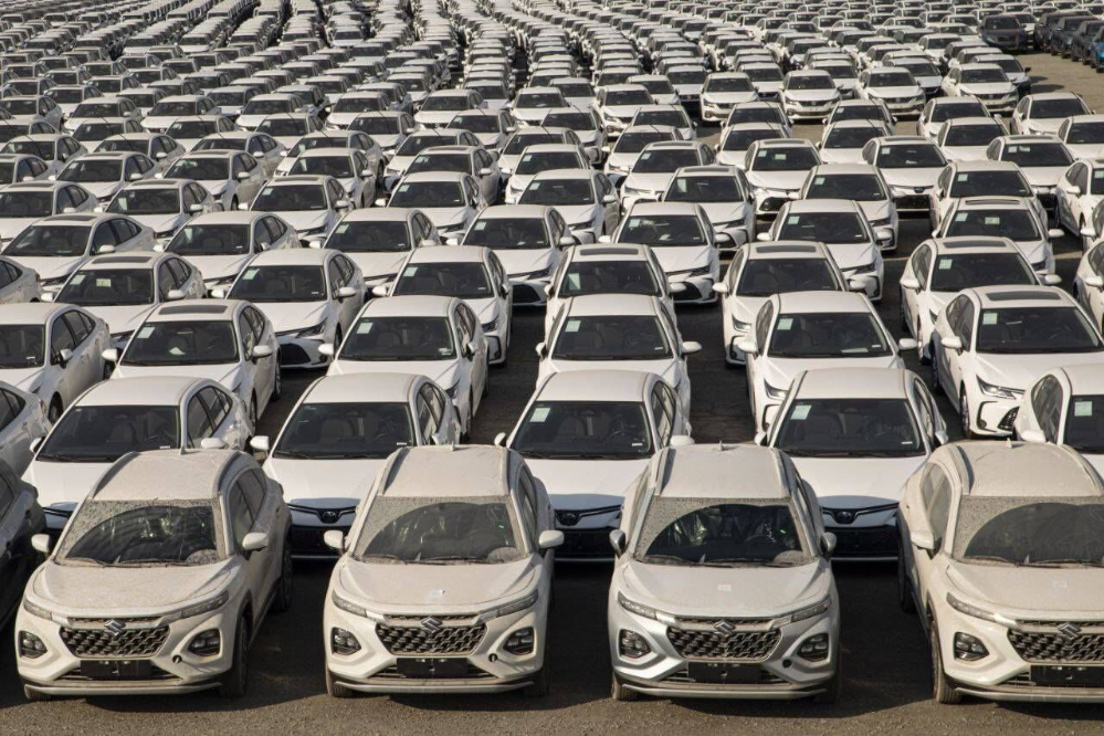 سهمیه بنزین خودروهای وارداتی و صفر تولید داخل حذف می‌شود