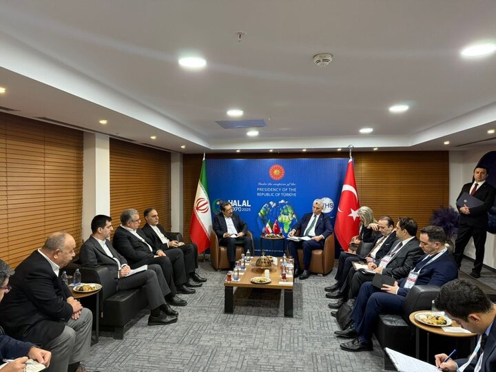 Iran, Turkey emphasize boosting bilateral trade