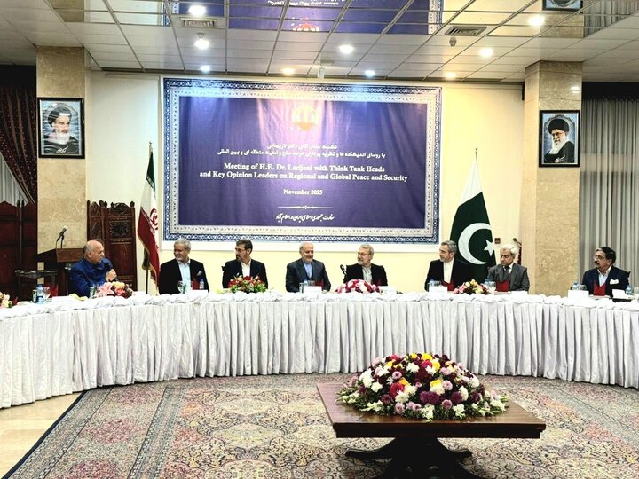 We accept genuine talks rather than fabricated ones: Larijani