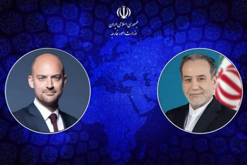 تاکید وزیران خارجه ایران و فرانسه بر ضرورت کاهش تنش‌ها و تقویت صلح بین‌المللی