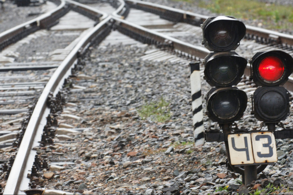 قطار مرگبار در چین 11 کارگر را زیر گرفت