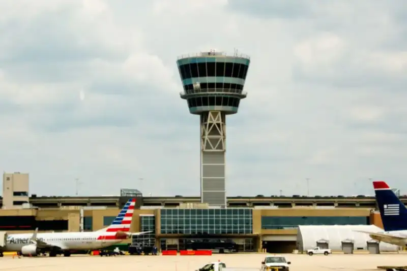 تعلیق  پروازهای فیلادلفیا پس از هشدار امنیتی بمب گذاری