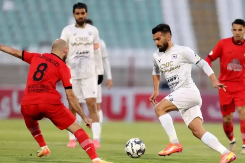 صعود 6 پله‌ای تراکتور با برتری مقابل چادرملو/ تساوی آلومینیوم و فجر سپاسی در اراک