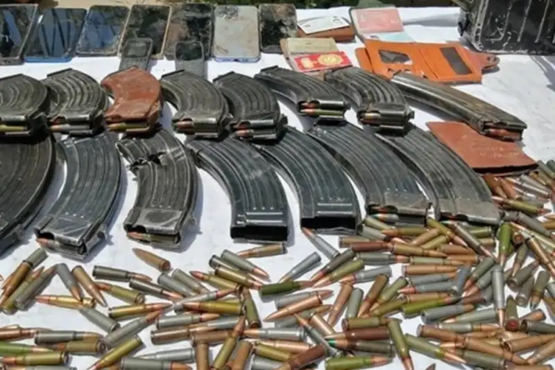 کشف محموله سلاح و مهمات جنگی در ارتفاعات کردستان