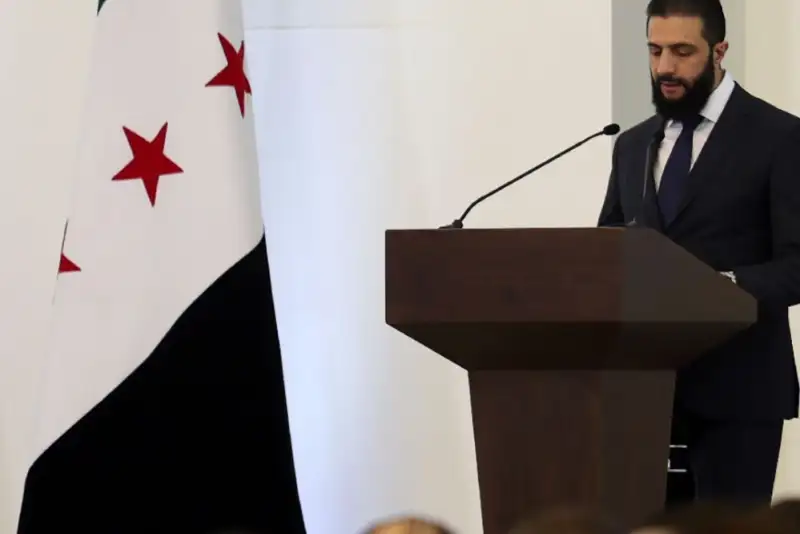 جولانی در آستانه سقوط اجتماعی/«دولت جدید» به حکومت اقلیت بدل می‌شود