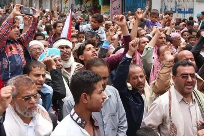 راهپیمایی میلیونی یمنی‌ها در سالروز استقلال/ تأکید بر حمایت از مقاومت