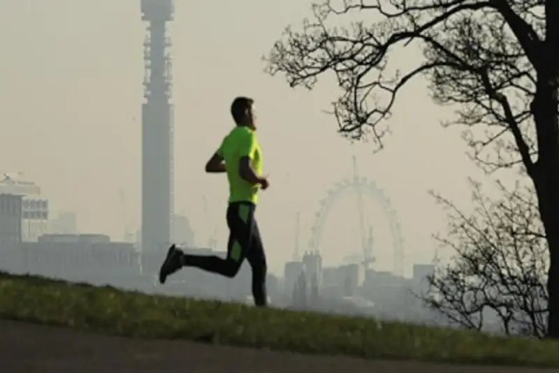 بهترین زمان و بهترین ورزش در هوای آلوده
