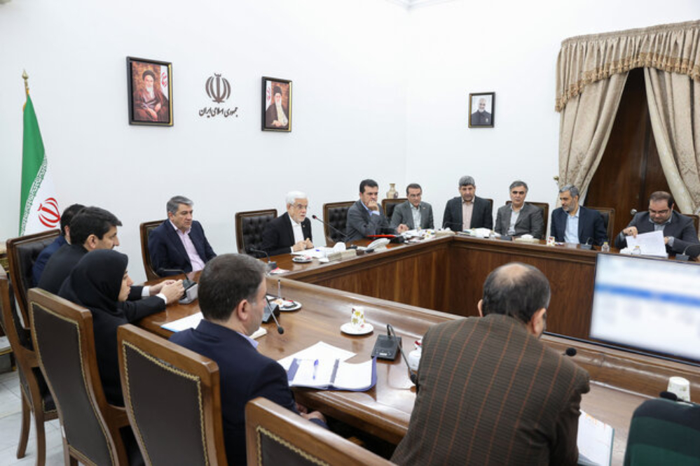 عارف: نباید درهای حضور اساتید و دانشجویان ایرانی در  مجامع دانشگاهی بین‌الملل را ببندیم