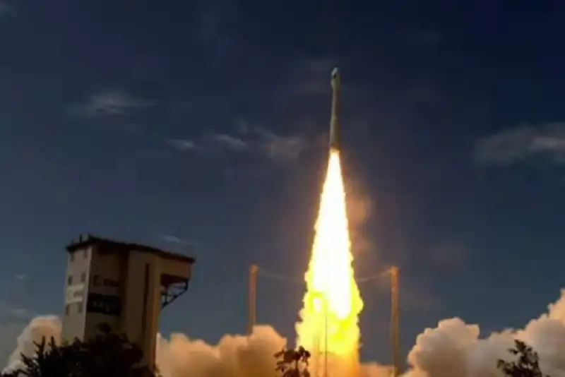 کره‌جنوبی ماهواره جدید در مدار زمین قرار داد