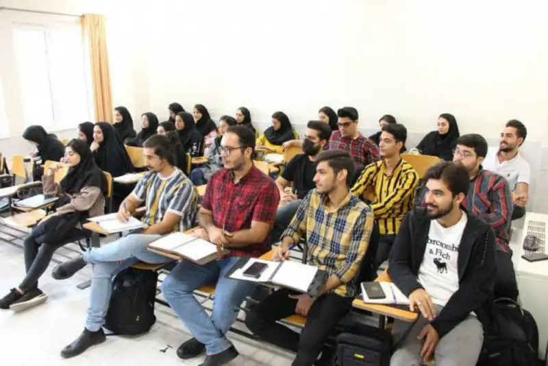 دانشجویان مراقب کلاهبرداران باشند