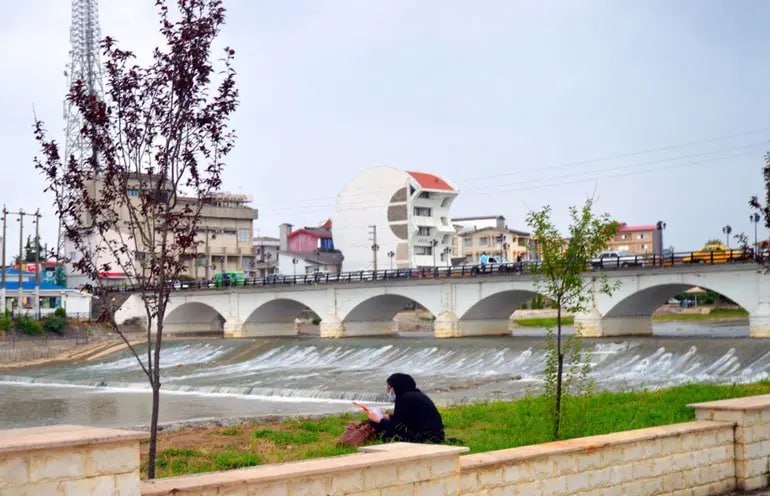 Introduction to Tourist Attractions of Iranian Cities