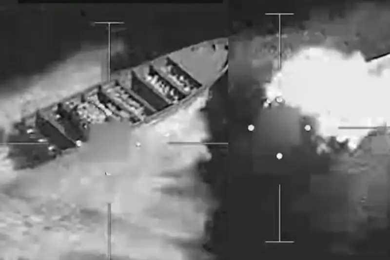 آمریکا دوباره قایقی را در اقیانوس آرام هدف قرار داد