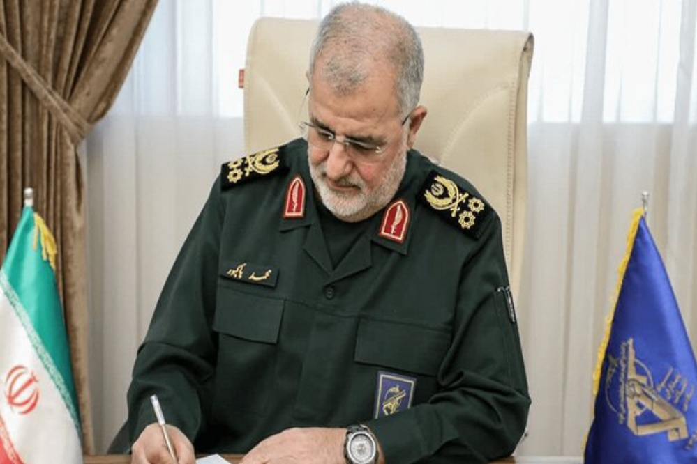 اللواء باكبور: الطلاب المتميزون هم رأس المال البشري للحرس الثوري