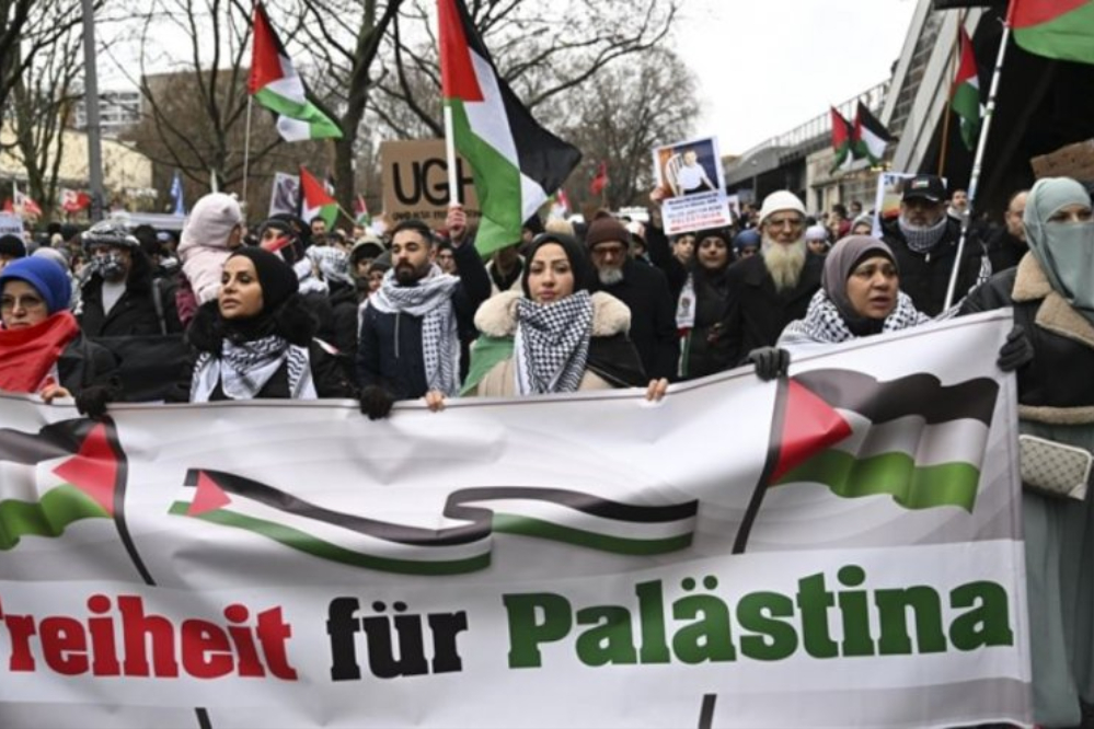 משטרת גרמניה עצרה מפגינים נגד ייצוא נשק לכיבוש