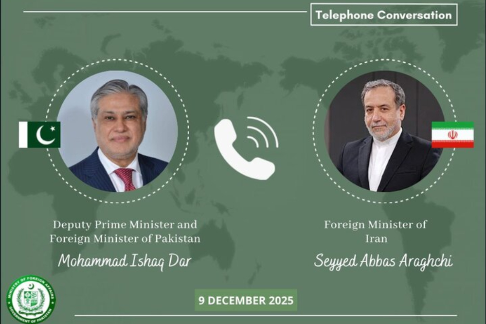 Телефонные консультации министров иностранных дел Ирана и Пакистана по вопросам двусторонних отношений