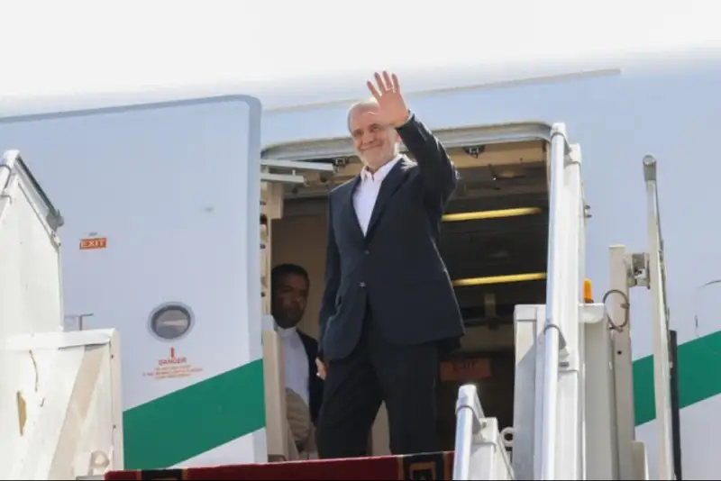 سفر پزشکیان به آسیای میانه؛ رئیس‌جمهور راهی قزاقستان شد