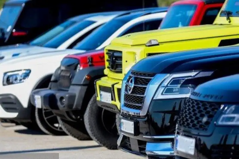 رژه خودروهای لوکس در شمال تهران؛ اختلال در معابر و اعتراض شهروندان+ فیلم