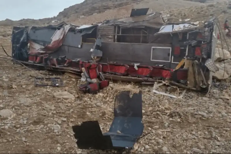 3 کشته و 15 مجروح در سقوط مرگبار اتوبوس تهران-یاسوج