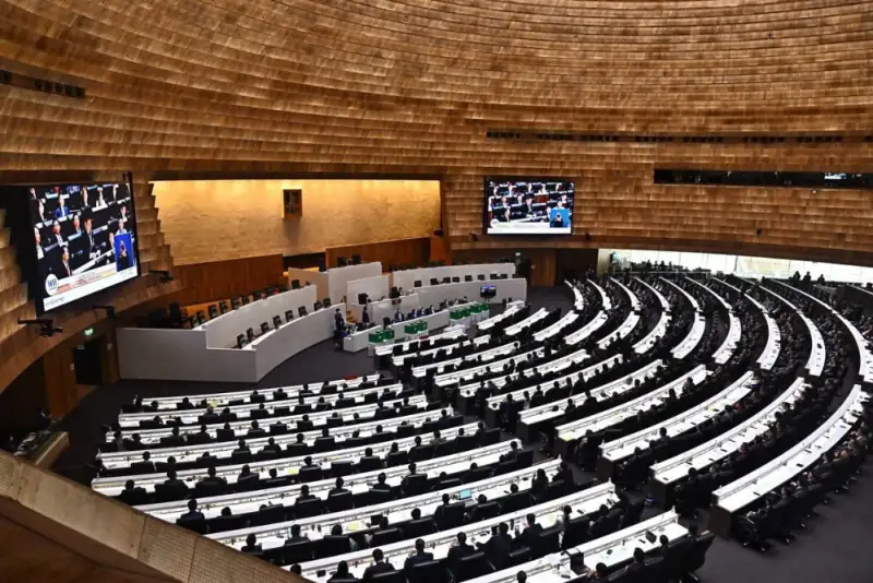 انحلال پارلمان تایلند برای برگزاری انتخابات زودهنگام