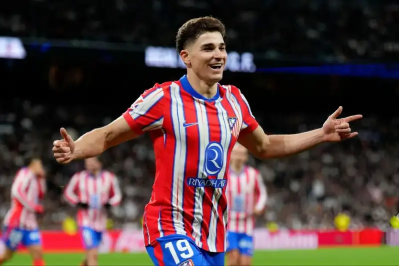 واکنش آلوارز به پیشنهاد بارسلونا