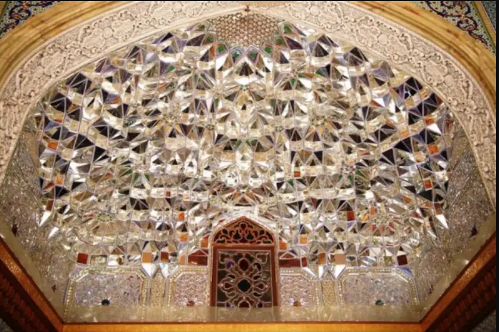 The Art of Iranian Mirrorwork Registered as UNESCO Intangible Cultural Heritage