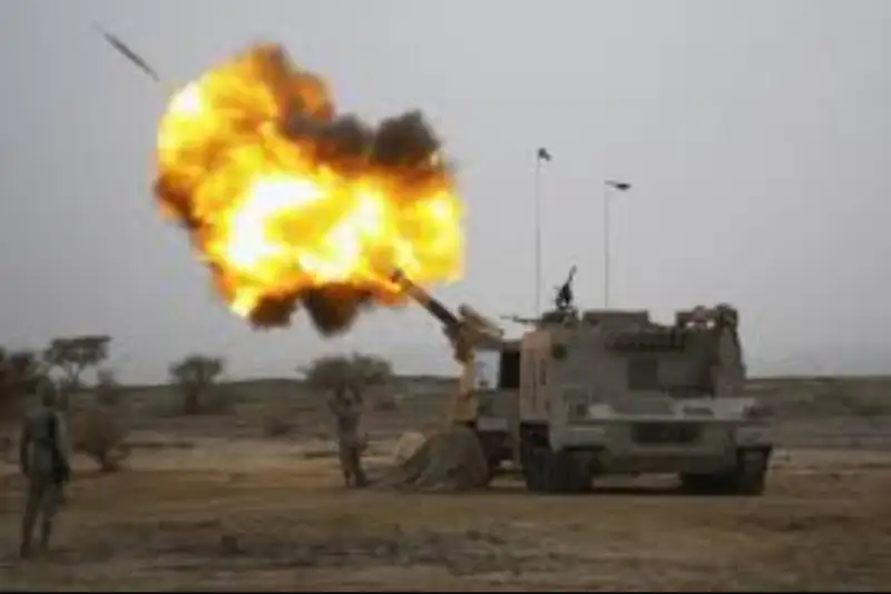 عربستان مناطق مرزی یمن را هدف توپخانه قرار داد