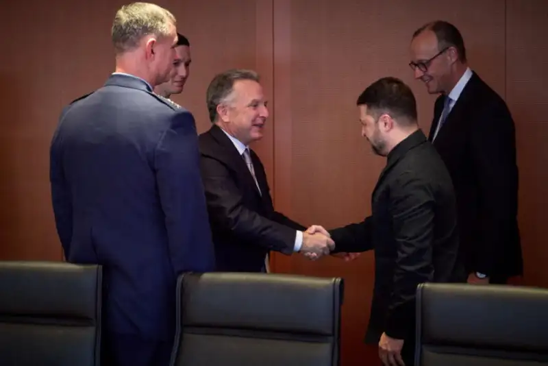 تضمین امنیتی یا فریب بزرگ قرن؟