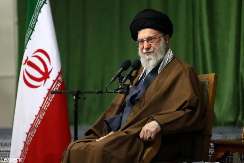 گزارش تصویری | دیدار دست‌اندرکاران کنگره بزرگداشت شهدای استان البرز با رهبر انقلاب