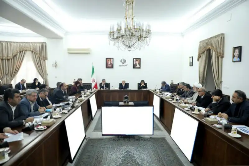 عارف: همه در برابر حوادث جاده‌ای مسئول هستیم