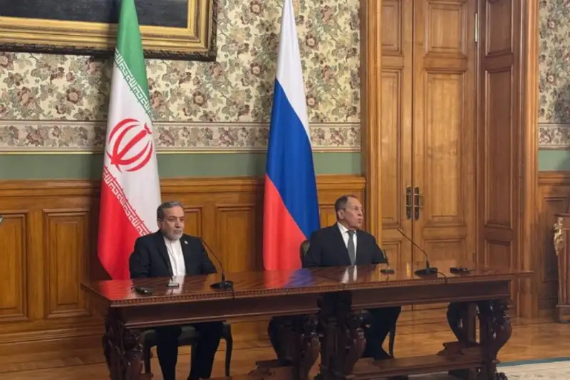 مذاکره برابر و منصفانه شرط گفت‌وگو با آمریکاست /3 کشور اروپایی ظرفیتی برای مذاکره ندارند