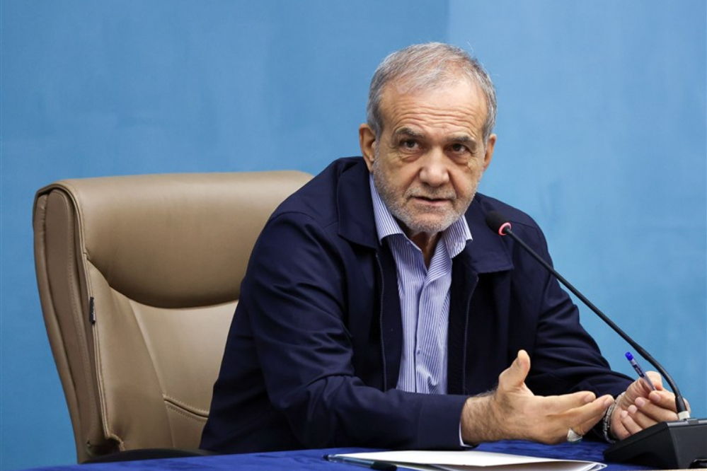 تاکید پزشکیان بر تسریع در اجرای قرارداد توسعه میدان نفتی آزادگان