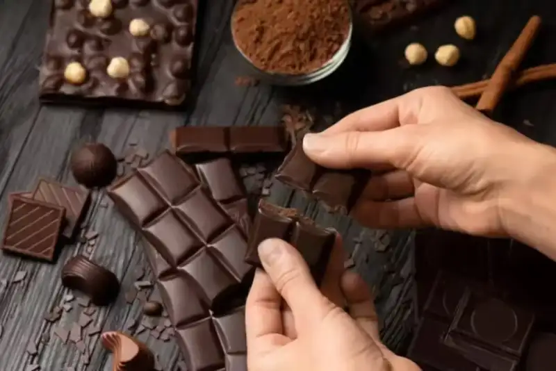 چگونه شکلات تلخ می‌تواند روند پیری را کند، کند؟