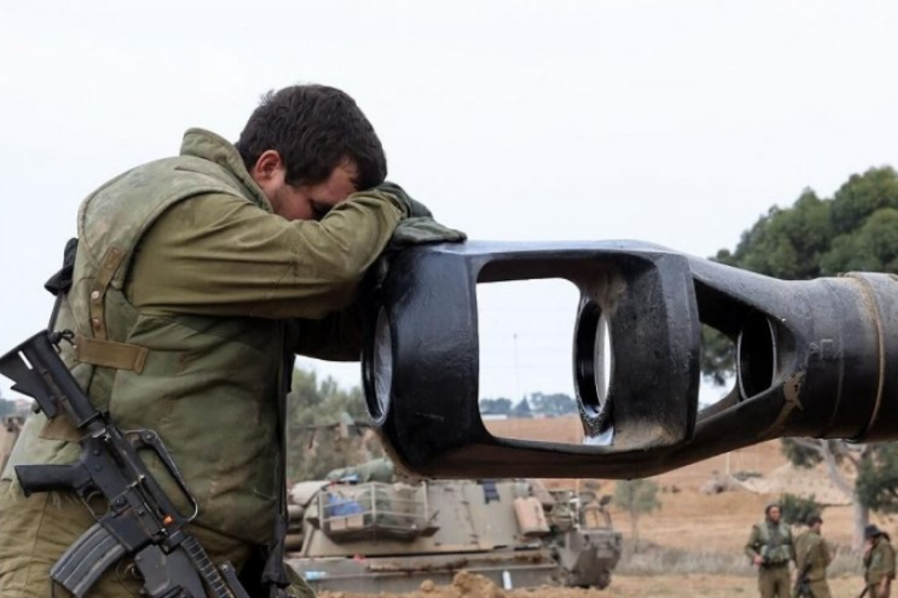 חייל ציוני נוסף מתאבד, ומעלה את מספר הקורבנות הנפשיים ל-61.