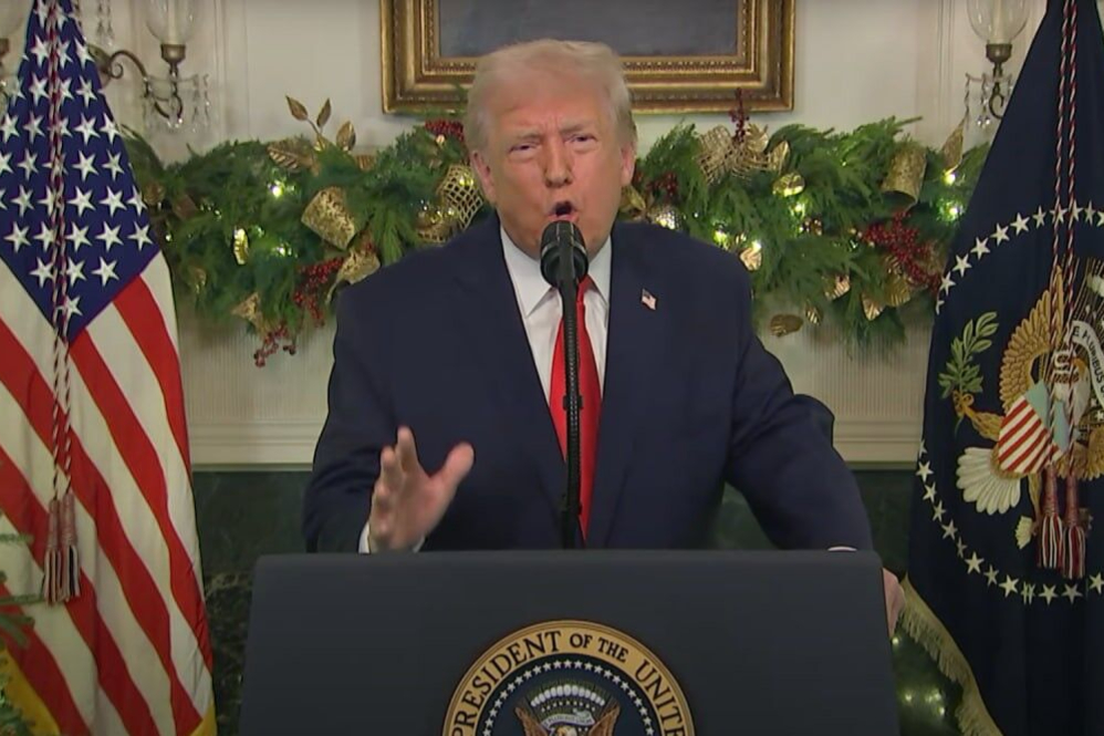 ترامپ دوباره مدعی «نابودی تهدید هسته‌ای ایران» و پایان 8 جنگ شد