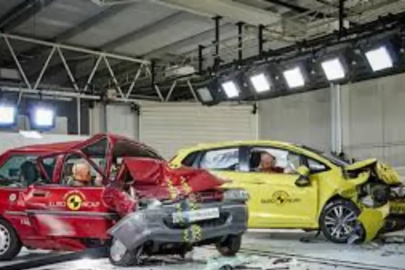 آزمون تصادف شرط تولید و واردات خودرو شد/ 30 درصد کاهش تصادف با ارتقای ایمنی