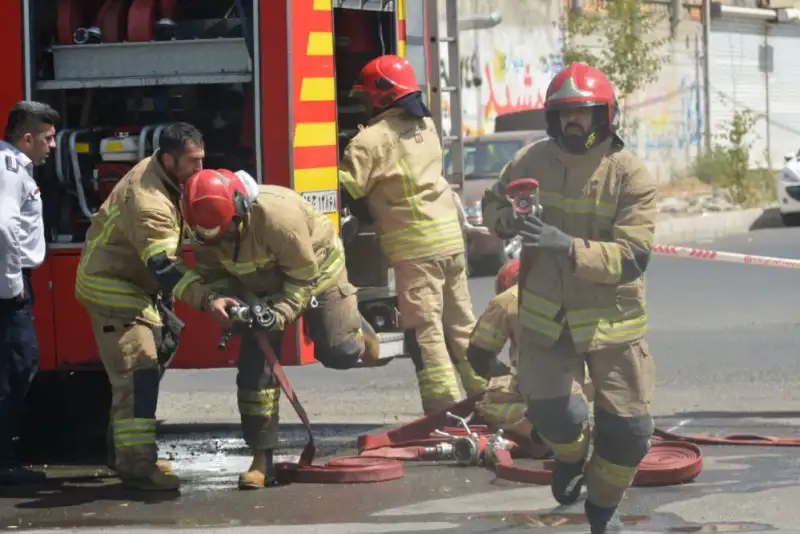 حریق واحد مسکونی در عظیمیه دو مصدوم بر جای گذاشت