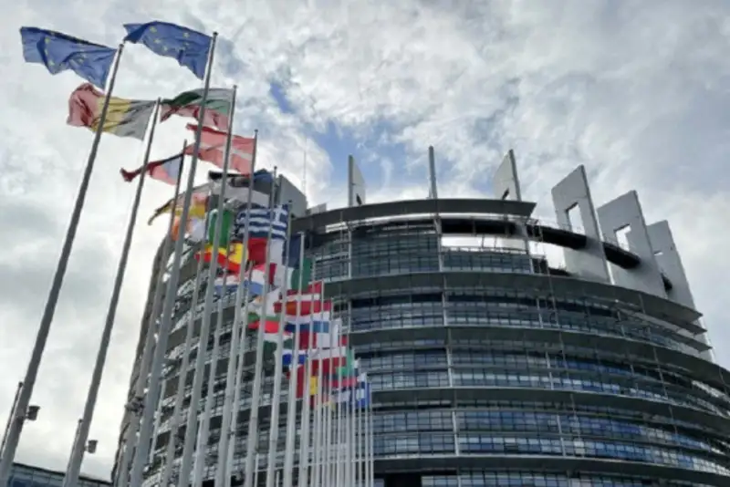 تلاش سران اروپا برای توافق بر سر بلوکه کردن دارایی‌های روسیه