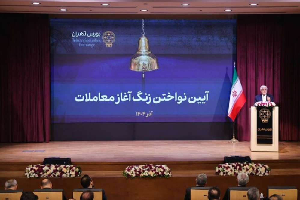 عارف: برخی به‌دلیل منافع شخصی عدم شفافیت را با مسائل امنیت ملی توجیه می‌کنند