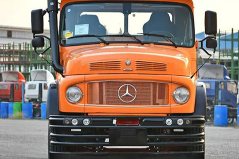 رئیس پلیس راهور: بنز نسل قدیم باید از خط تولید خارج شود