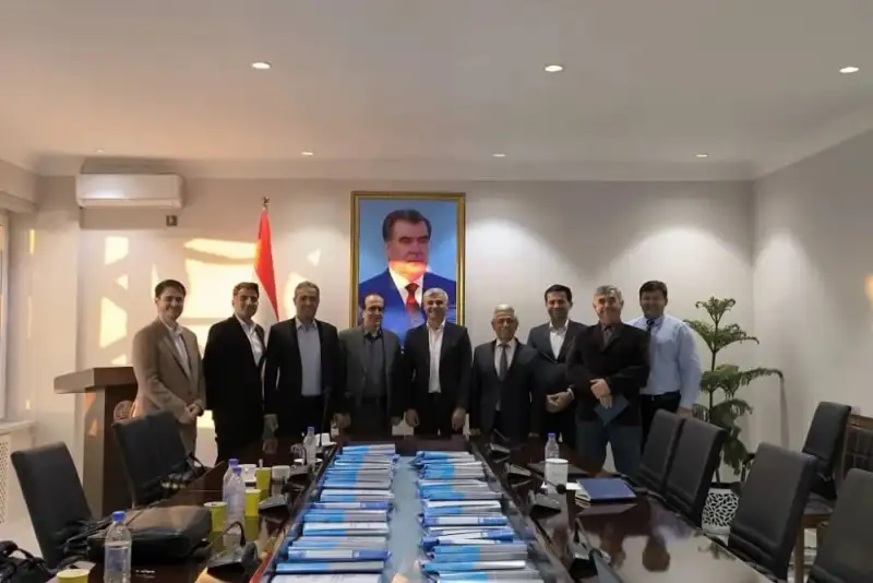 تاجیکستان خواستار گسترش همکاری‌های هوانوردی غیرنظامی با ایران شد