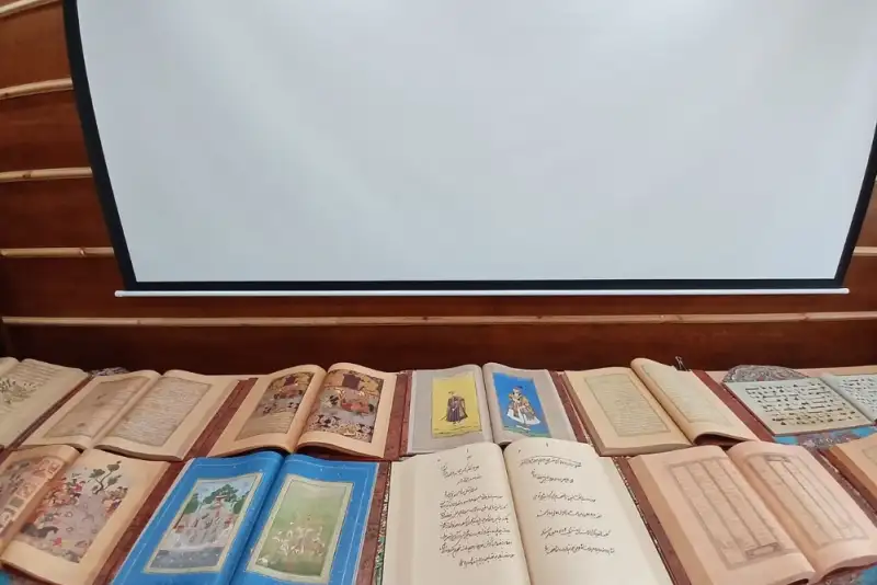 سپردن 10 میلیون نسخه خطی فارسی به موسسه استنادی جهان اسلام