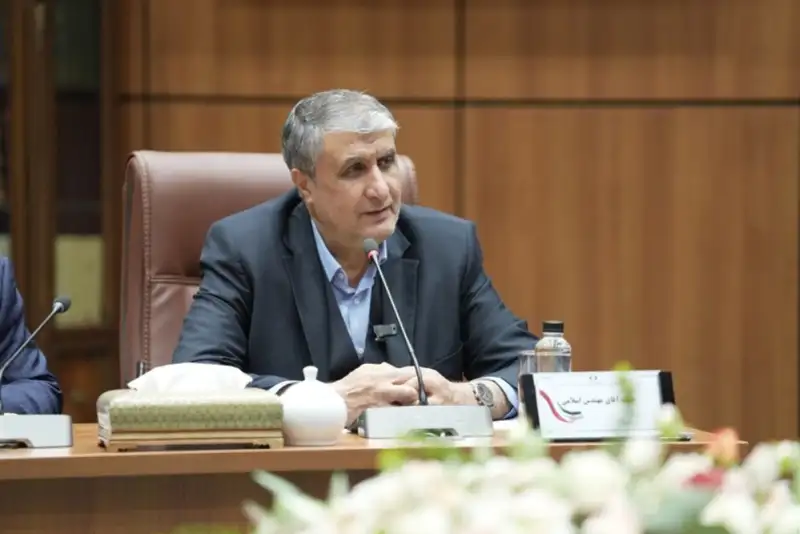 اسلامی: صنعت هسته‌ای بر ریل پیشرفت قرار دارد