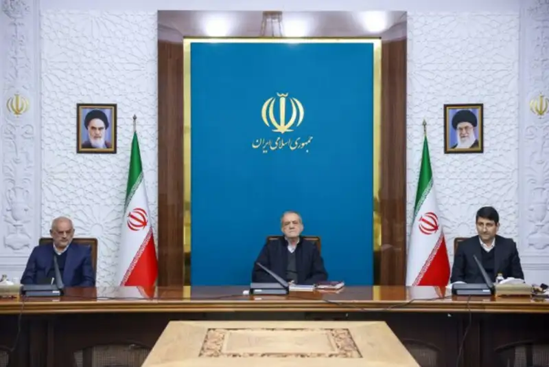 تحقق دولت الکترونیک به‌گونه‌ای باشد که با حملات سایبری، کل سیستم دچار اختلال نشود