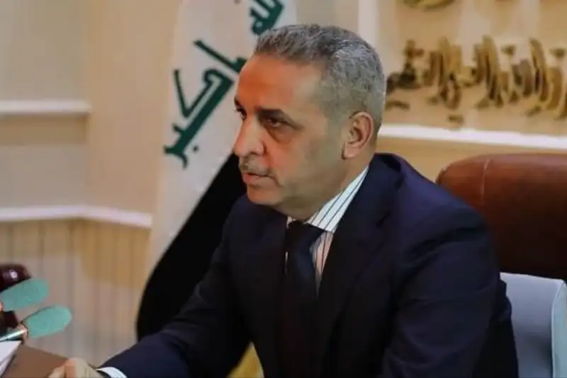 فائق زیدان: گروه‌های مسلح عراق سلاح خود را تحت کنترل دولت قرار می‌دهند