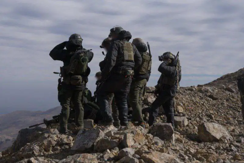 وزیر جنگ رژیم صهیونیستی: از ارتفاعات جبل‌الشیخ سوریه عقب‌نشینی نمی‌کنیم