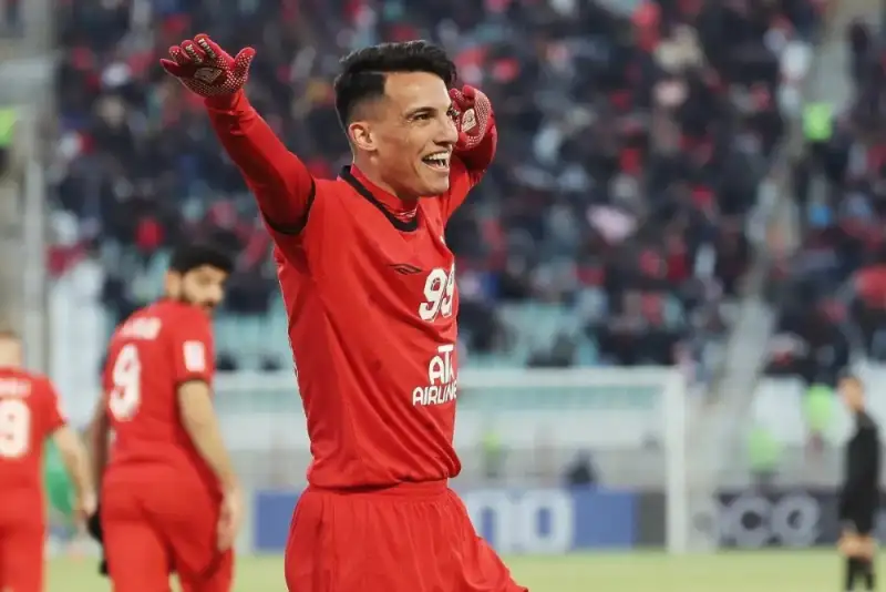 ستاره تراکتور در رقابت با بنزما