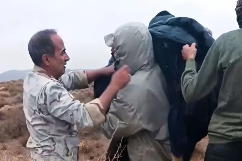 1600 تبعه افغانستان از یخ زدگی در مرز تایباد نجات یافتند